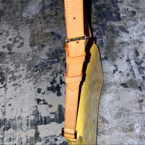 💋SOLD💋LV  Thompson Street(MI0969 - Picture 4 of 10